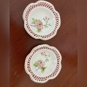 Set of 2 Vintage Lattice Porcelain Pink & White Floral Shallow Bowls Trinket